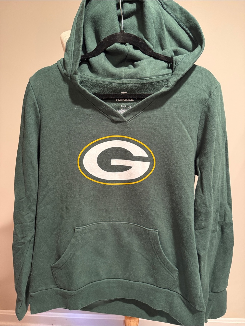 Fanatics Green Bay Packers Hooded Pullover with Yellow-Trim Team Logo